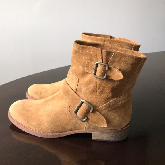 saks to boot new york
